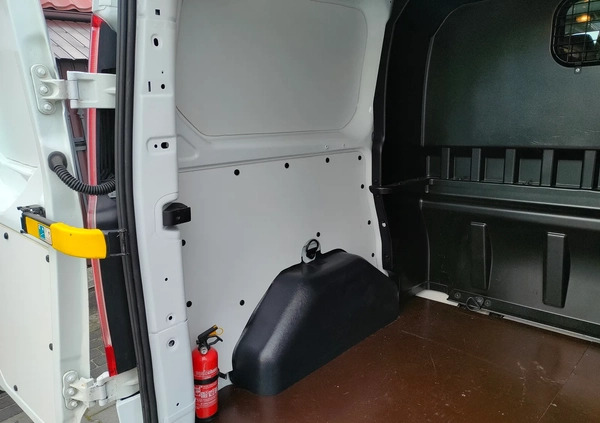 Ford Transit Custom cena 49900 przebieg: 175000, rok produkcji 2016 z Kielce małe 704